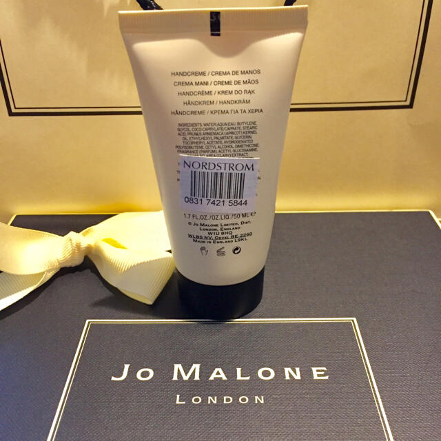 Jo Malone(ジョーマローン)の♡ジョーマローン ハンドクリーム ♡イングリッシュペアー&フリージア 新品 コスメ/美容のボディケア(ハンドクリーム)の商品写真