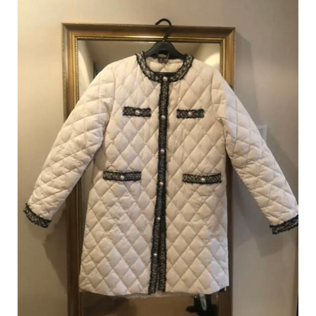 新品未使用✨ツイードキルティングコート レディースのジャケット/アウター(ロングコート)の商品写真