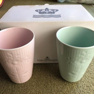 ロイヤルコペンハーゲン(ROYAL COPENHAGEN)のりょう様専用⭐︎ROYAL COPENHAGENフラワーエンブレム カップペア(グラス/カップ)