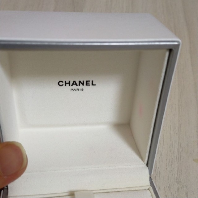 CHANEL(シャネル)のシャネル　カメリアリング　ダイヤ0.25ct レディースのアクセサリー(リング(指輪))の商品写真