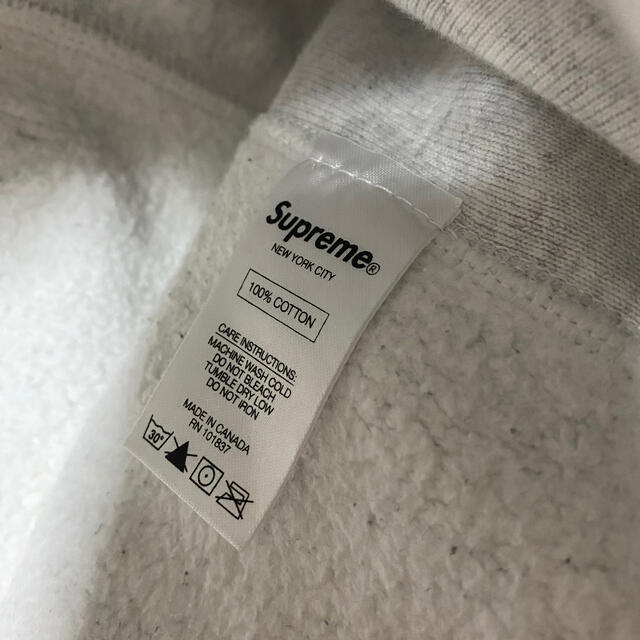 Supreme(シュプリーム)のsupreme Chenille Script Hooded  メンズのトップス(パーカー)の商品写真