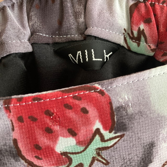 MILK(ミルク)のMILK  Berry jam シリーズ　スカート レディースのスカート(ミニスカート)の商品写真