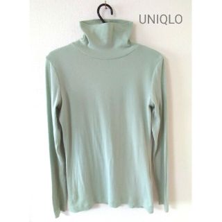 ユニクロ(UNIQLO)のUNIQLO　ユニクロ　タートルネック(カットソー(長袖/七分))