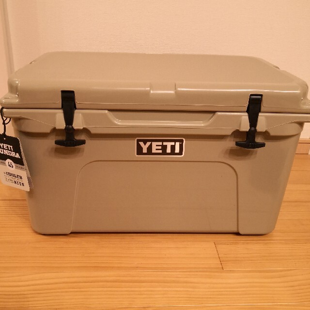 【新品未使用】YETI Tundra 45 クーラーボックスTanSTANLEY