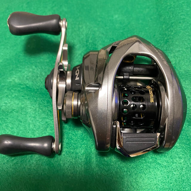 SHIMANO(シマノ)のSHIMANO アルデバランBFS XG スポーツ/アウトドアのフィッシング(リール)の商品写真