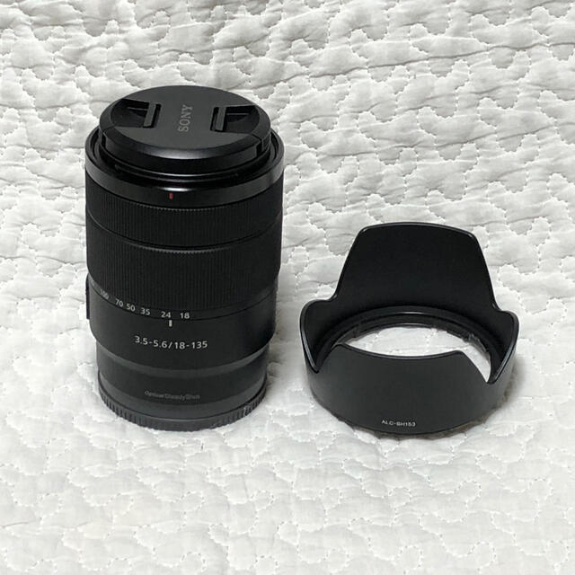 SONY(ソニー)の美品 SONY E 18-135mm F3.5-5.6 OSS SEL18135 スマホ/家電/カメラのカメラ(レンズ(ズーム))の商品写真