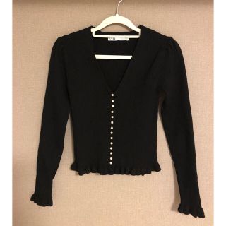 ザラ(ZARA)の【未使用品】ZARA パール付トップス(カットソー(長袖/七分))