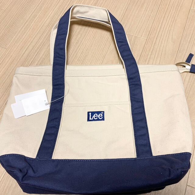 Lee(リー)の期間限定値下げ！Lee トートバッグ　ネイビー レディースのバッグ(トートバッグ)の商品写真