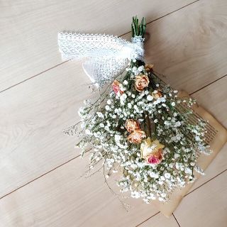 たっぷりかすみ草と小花のホワイトピンク系ドライフラワー