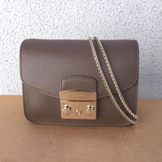 Furla 超人気色フルラ新品メトロポリス正規バッグの通販 By 売り切りセール フルラならラクマ Furla 超人気色フルラ新品メトロポリス正規バッグの通販 By 売り切りセール フルラならラクマ