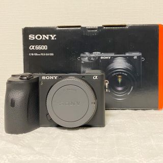 ソニー(SONY)のソニー α6600 ILCE-6600 ボディのみ　シャッター回数900回以下(ミラーレス一眼)