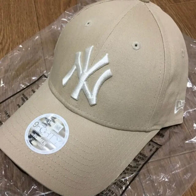 New Era NY ニューエラ ヤンキース キャップ ベージュ 新品未使用