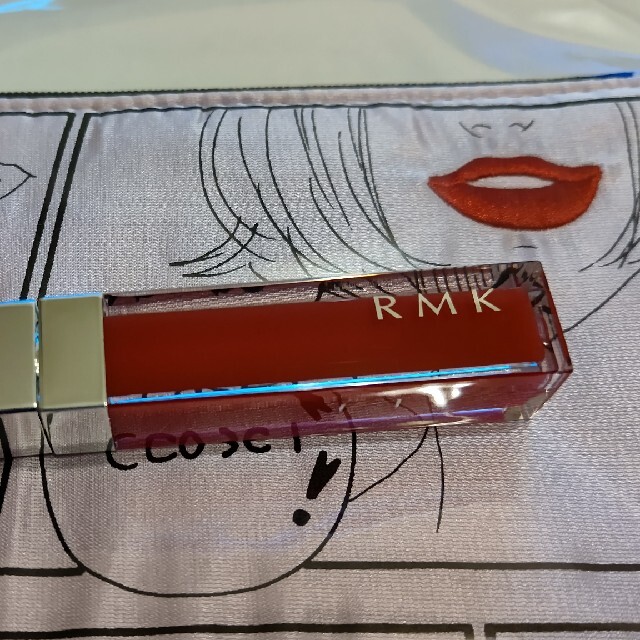 RMK(アールエムケー)のRMK◆ホリデールックレッドメイクアップキット コスメ/美容のキット/セット(コフレ/メイクアップセット)の商品写真