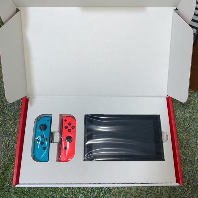 【限定品赤箱】Nintendo Switch本体