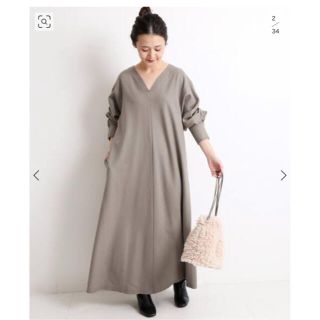 スローブイエナ(SLOBE IENA)の完売　スローブイエナウールＶネックフレアワンピース(ロングワンピース/マキシワンピース)