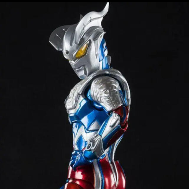 正規店仕入れの S.H.Figuarts ウルトラマンゼロ 10周年メタリック塗装 ...