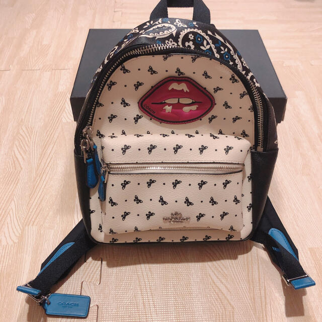 COACH(コーチ)のリップ柄リュック♡coach レディースのバッグ(リュック/バックパック)の商品写真