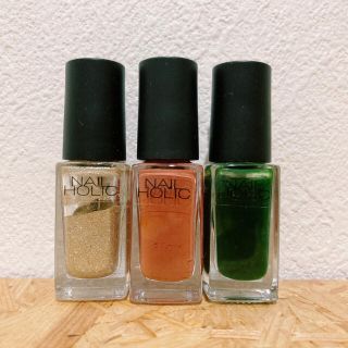 ネイルホリック(NAIL HOLIC)のネイルホリック ネイルカラー　イエベ３本set(マニキュア)