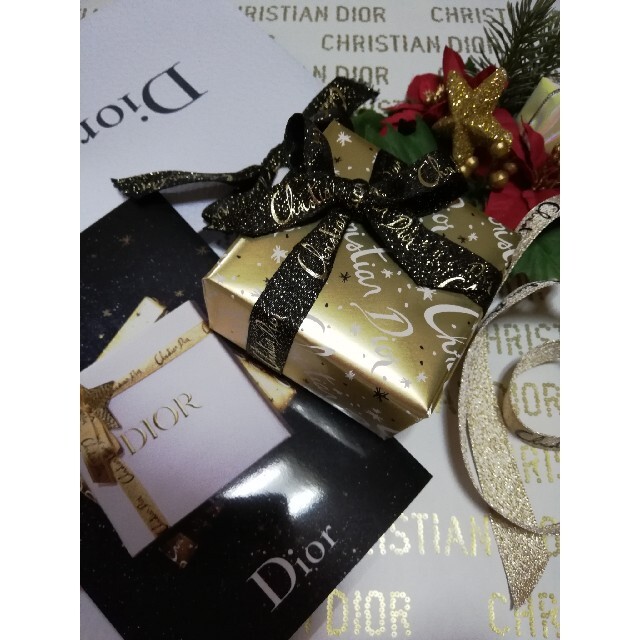 Christian Dior(クリスチャンディオール)の【限定】🌹DIOR🌹【X‘mas🎄コフレ】✨ゴ―ルデンナイツ【新品】ギフト コスメ/美容のベースメイク/化粧品(フェイスパウダー)の商品写真