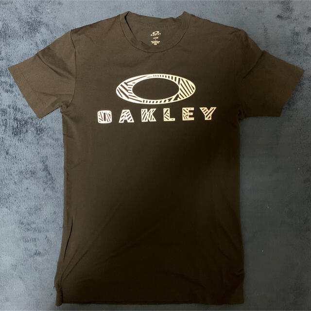 Oakley(オークリー)のTシャツ　オークリー スポーツ/アウトドアのランニング(ウェア)の商品写真