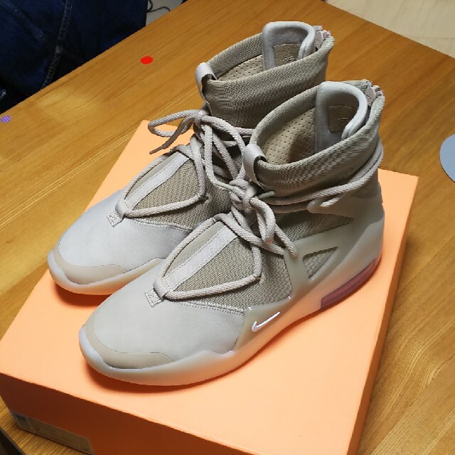 FEAR OF GOD(フィアオブゴッド)のHANA様専用 AIR Fear of god1 OATMEAL メンズの靴/シューズ(スニーカー)の商品写真