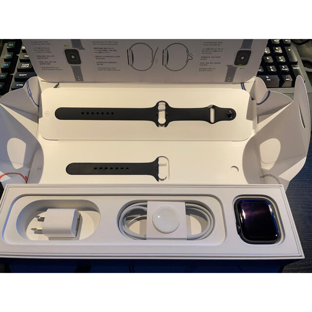 ウェアラブル【値下げ】apple watch series 4 44mm GPSモデル