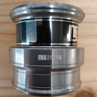 ダイワ LTスプール　2500s　【シルバー】(リール)