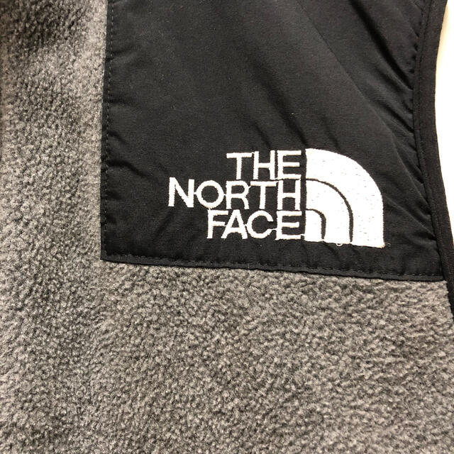 THE NORTH FACE(ザノースフェイス)のノースフェイス　フリースベスト メンズのトップス(ベスト)の商品写真