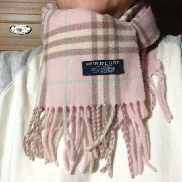 BURBERRY(バーバリー)のバーバリー チェック柄マフラー ピンク レディースのファッション小物(マフラー/ショール)の商品写真