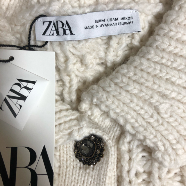 ZARA ケーブルニットセーター 3