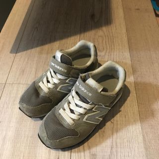 ニューバランス(New Balance)のニューバランス　スニーカー　グレイ　　１７センチ(スニーカー)