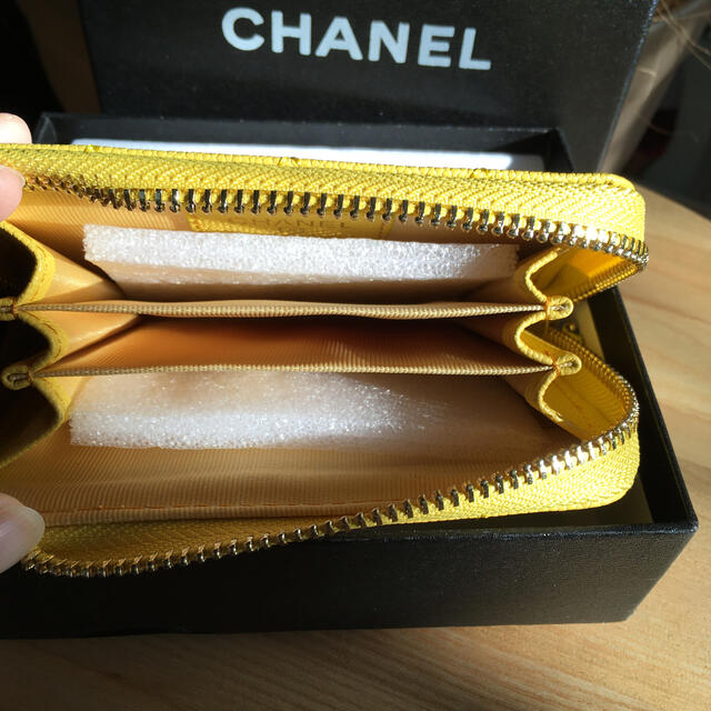 CHANEL(シャネル)のCHANELノベルティコインケース レディースのファッション小物(コインケース)の商品写真