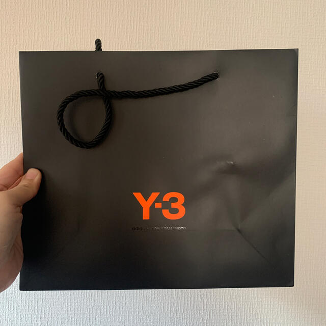 Y-3(ワイスリー)のY3の紙袋 レディースのバッグ(ショップ袋)の商品写真