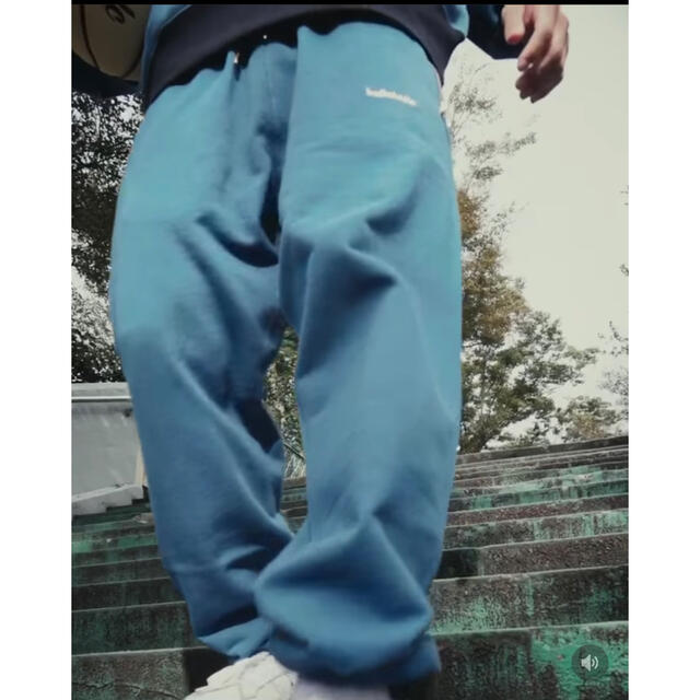 Small Logo Sweat Pants (sapphire blue) 1