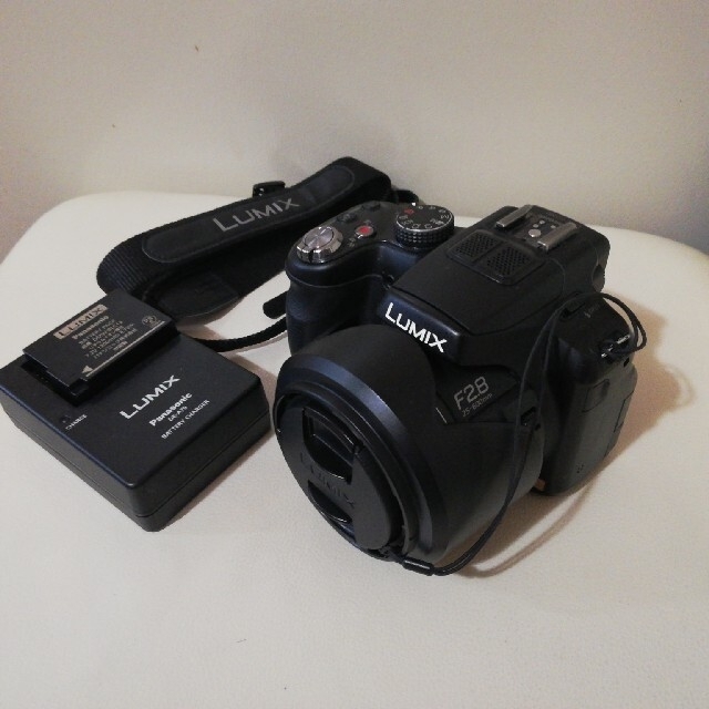 Panasonic Lumix DMC-FZ200 Panasonic Lumix DMC-FZ200