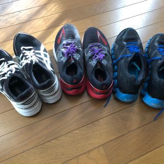 ブルックス(Brooks)のランニングシューズ3足(シューズ)