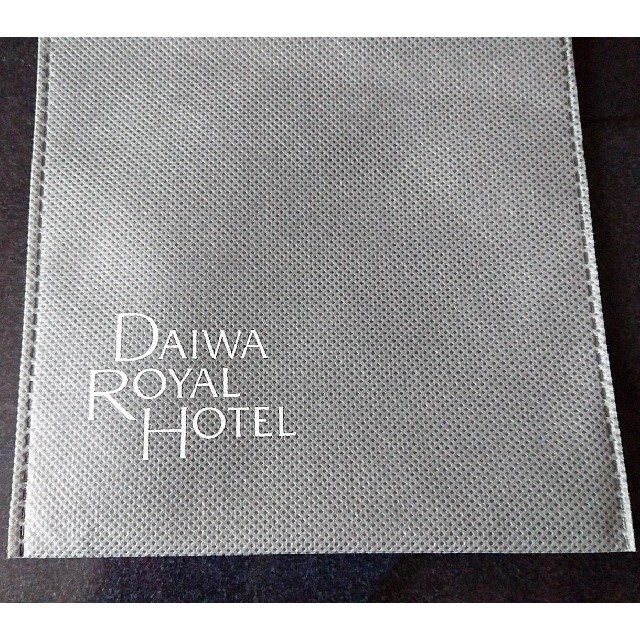 DAIWA(ダイワ)の未使用 ダイワ ロイヤル ホテル DAIWA ROYAL HOTEL ポーチ レディースのファッション小物(ポーチ)の商品写真