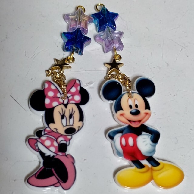 Disney ハンドメイド 星とゴールド星とミッキーとミニー ピアス イヤリング 樹脂ピアスの通販 By リリーサ S Shop ディズニー ならラクマ