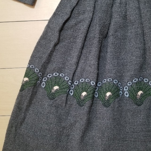 ミナペルホネン 刺繍トップス peacock