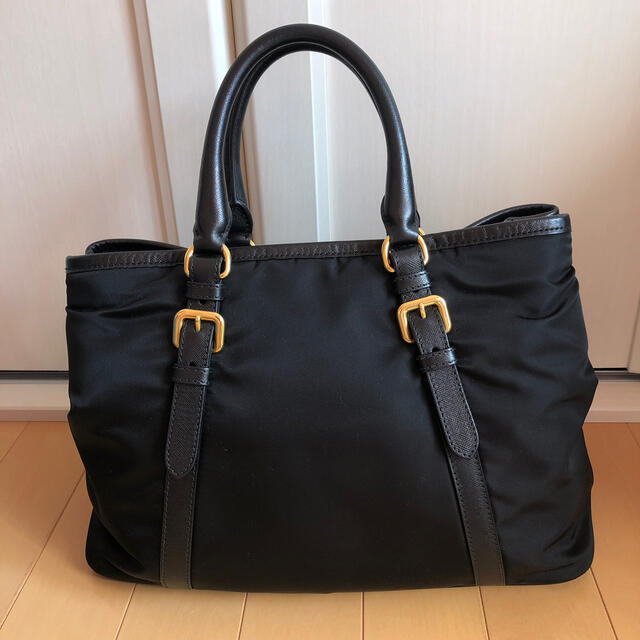 PRADA(プラダ)のプラダ　2way ナイロンバッグ　阪急百貨店購入　美品！ レディースのバッグ(トートバッグ)の商品写真