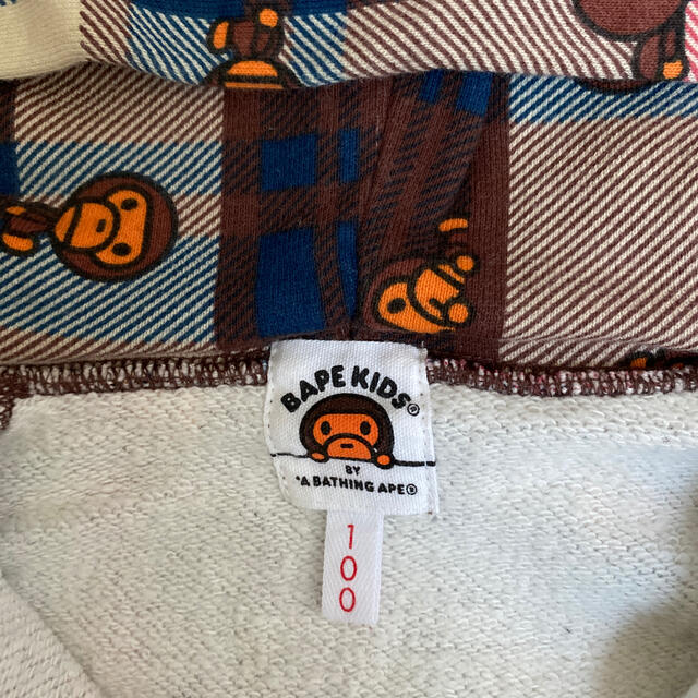 A BATHING APE(アベイシングエイプ)のA BATHING APE KIDS パーカー　100cm キッズ/ベビー/マタニティのキッズ/ベビー/マタニティ その他(その他)の商品写真