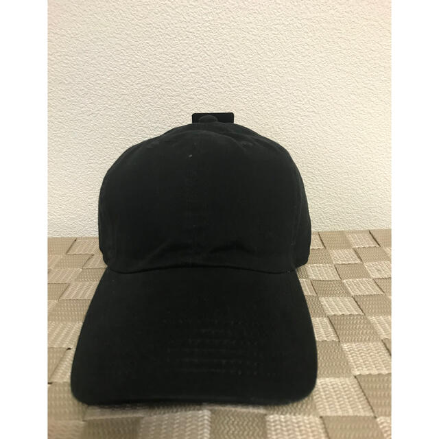 NEW ERA(ニューエラー)の最安値送料込み 新品未使用タグ付き NEW HATTAN ブラックローキャップ メンズの帽子(キャップ)の商品写真