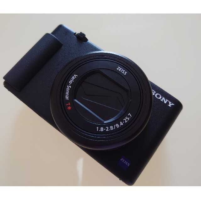 SONY(ソニー)のSONY ZV-1G シューティンググリップキット 128SD2枚, 社外充電器 スマホ/家電/カメラのカメラ(コンパクトデジタルカメラ)の商品写真