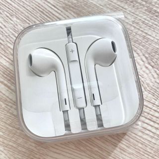 アップル(Apple)のiPhone 純正 EarPods(ヘッドフォン/イヤフォン)