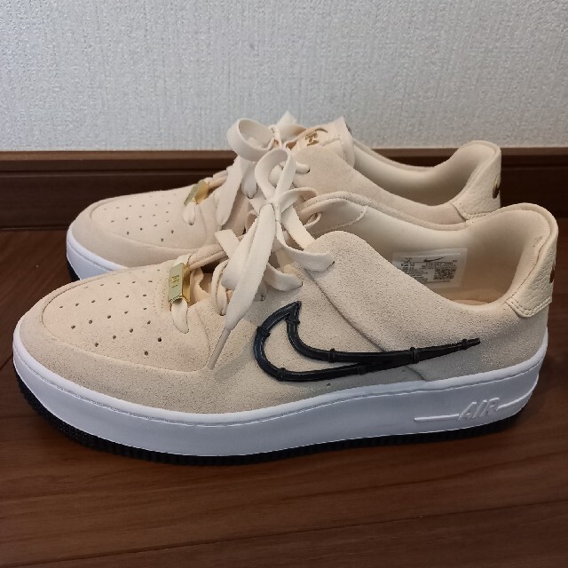 新春値下げ中☆NIKEスニーカー美品！！レディース