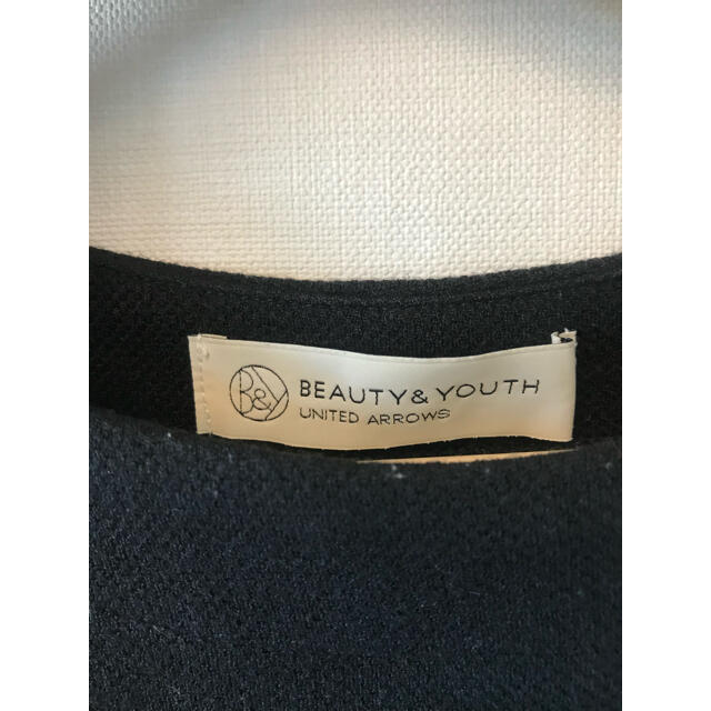 BEAUTY&YOUTH UNITED ARROWS(ビューティアンドユースユナイテッドアローズ)のビューティー＆ユース　ユナイテッドアローズ　ビジュー付きトップス レディースのトップス(カットソー(長袖/七分))の商品写真