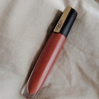 ロレアルパリ(L'Oreal Paris)のロレアル　パリ　ルージュシグネチャー　130　I AMAZE(口紅)