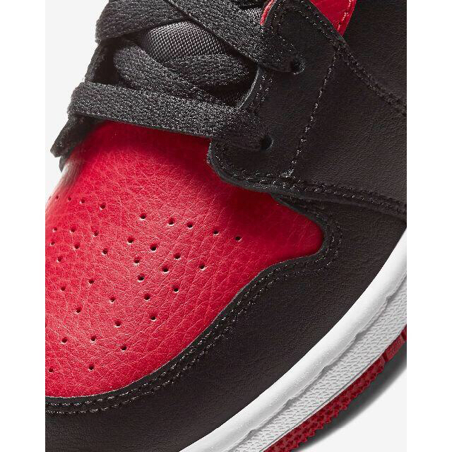 NIKE(ナイキ)のNIKE AIR JORDAN 1 MID GS BRED 23.5cm レディースの靴/シューズ(スニーカー)の商品写真