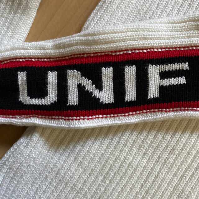 UNIF(ユニフ)の《美品》《未使用》UNIF ニットxsサイズ レディースのトップス(ニット/セーター)の商品写真