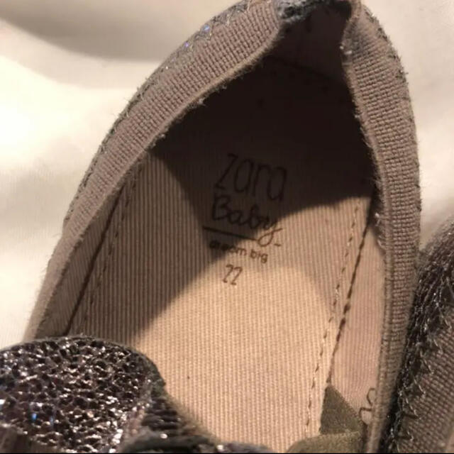 ZARA KIDS(ザラキッズ)のザラベイビー  バレエシューズ キッズ/ベビー/マタニティのベビー靴/シューズ(~14cm)(フラットシューズ)の商品写真